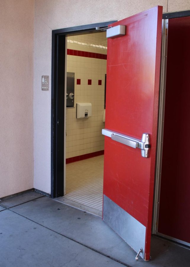 Anybody who walks past the girls restroom in the 200s building has a clear view of the stalls. Assistant principal Caffrey says the doors of the restroom do not have to be propped open.