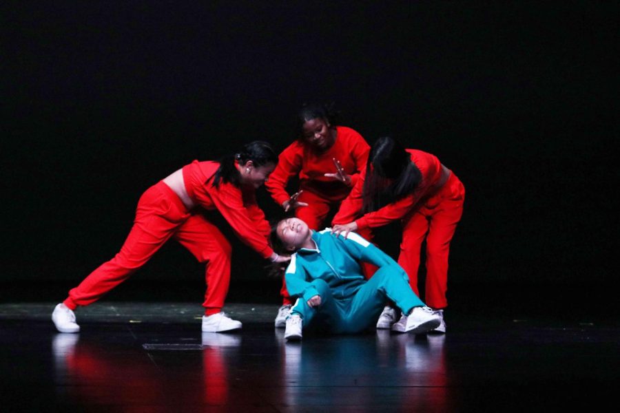 Sophomore Jordan Fares choreographed the dance “Let the Games Begin.”(Left to right) Yuna Basas, Leeyah Gray, Vannessa Perez (front) Jordan Fares