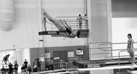 Senior Simon Beinlich at the 2022 USA Diving Zones.