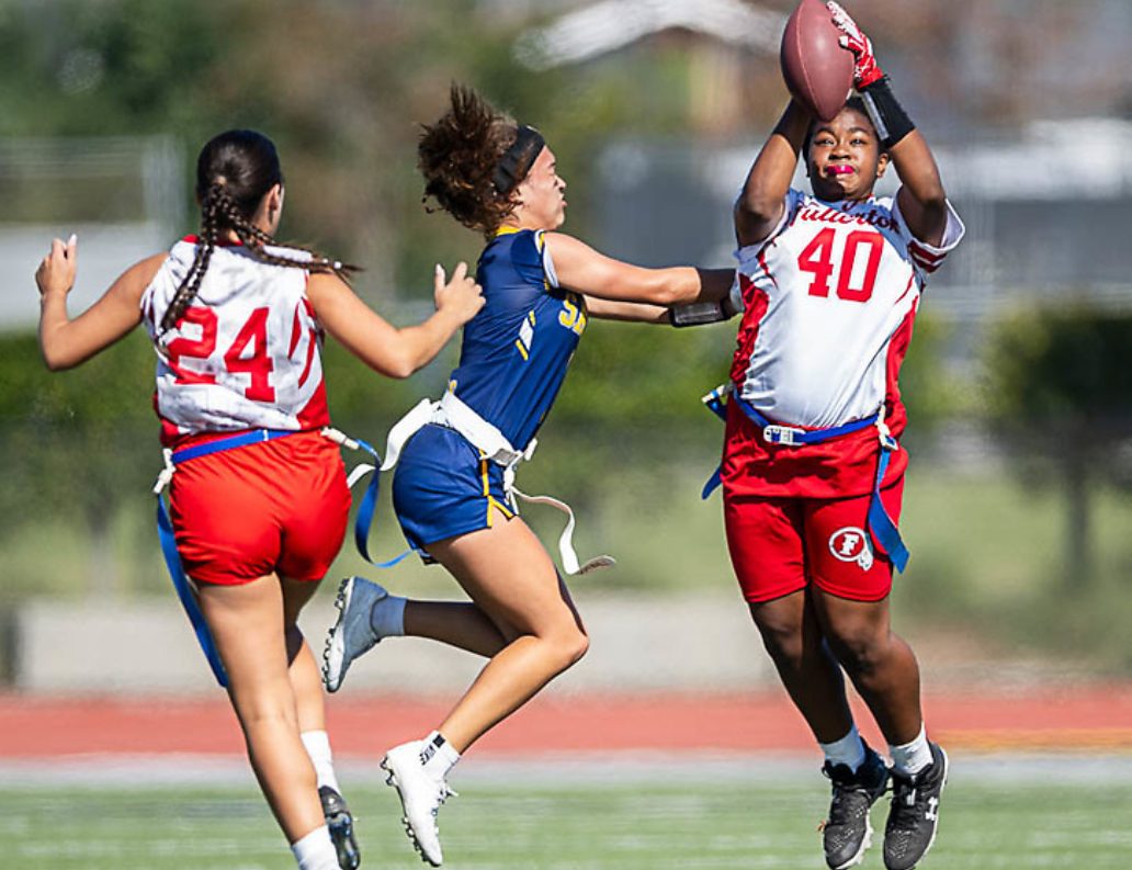 Sophomore Mahlia Jordan’s interception stopped a potential touchdown by Santa Monica. She had the most interceptions at Fullerton this season. Photo by Carlos Rivera