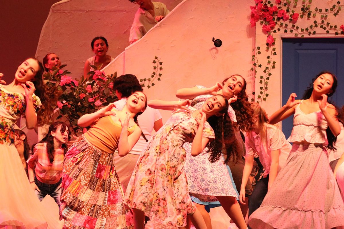 (left to right) Featured dancers freshman Brynn Throop, freshman London Molino, sophomore Era Perez, junior Grace Holbrook, and freshman Isabelle Won perform during “Mamma Mia” dance break. 